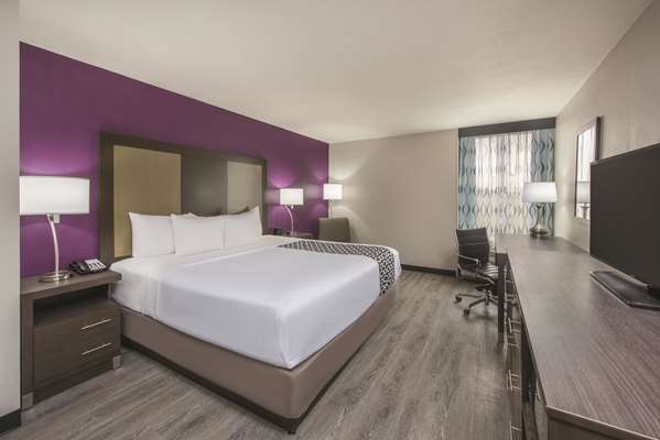  - La Quinta Inn & Suites Festus