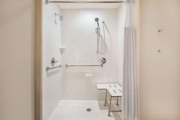  - Wingate by Wyndham Hotel Lubbock