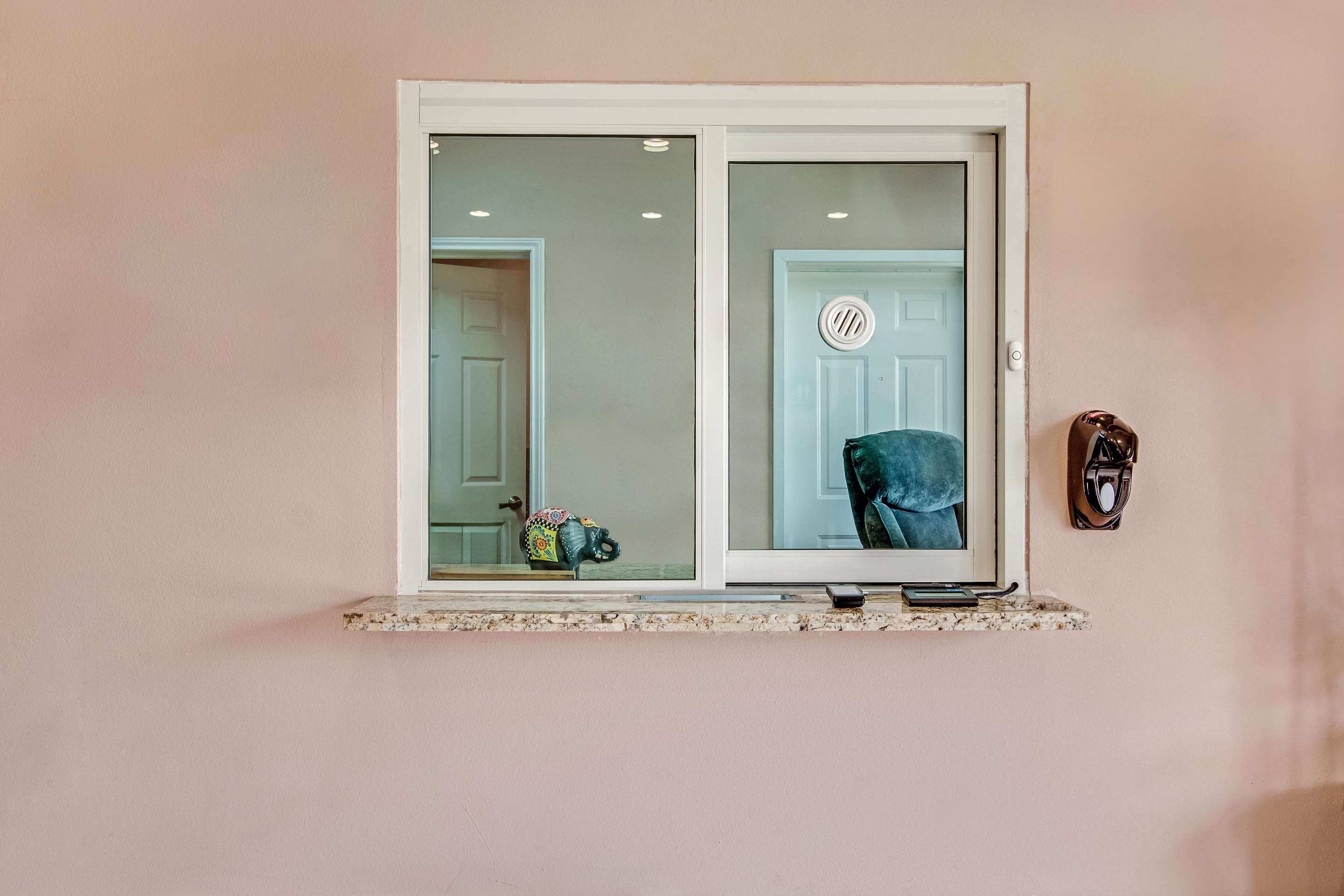 Lobby | Americas Best Value Inn - FM 529