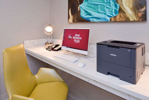 Conference Area - Best Western Plus Coalinga Inn & Suites