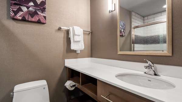  - Best Western Plus Coalinga Inn & Suites