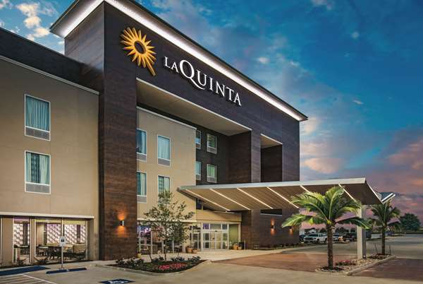 Exterior view - La Quinta Inn & Suites The Colony