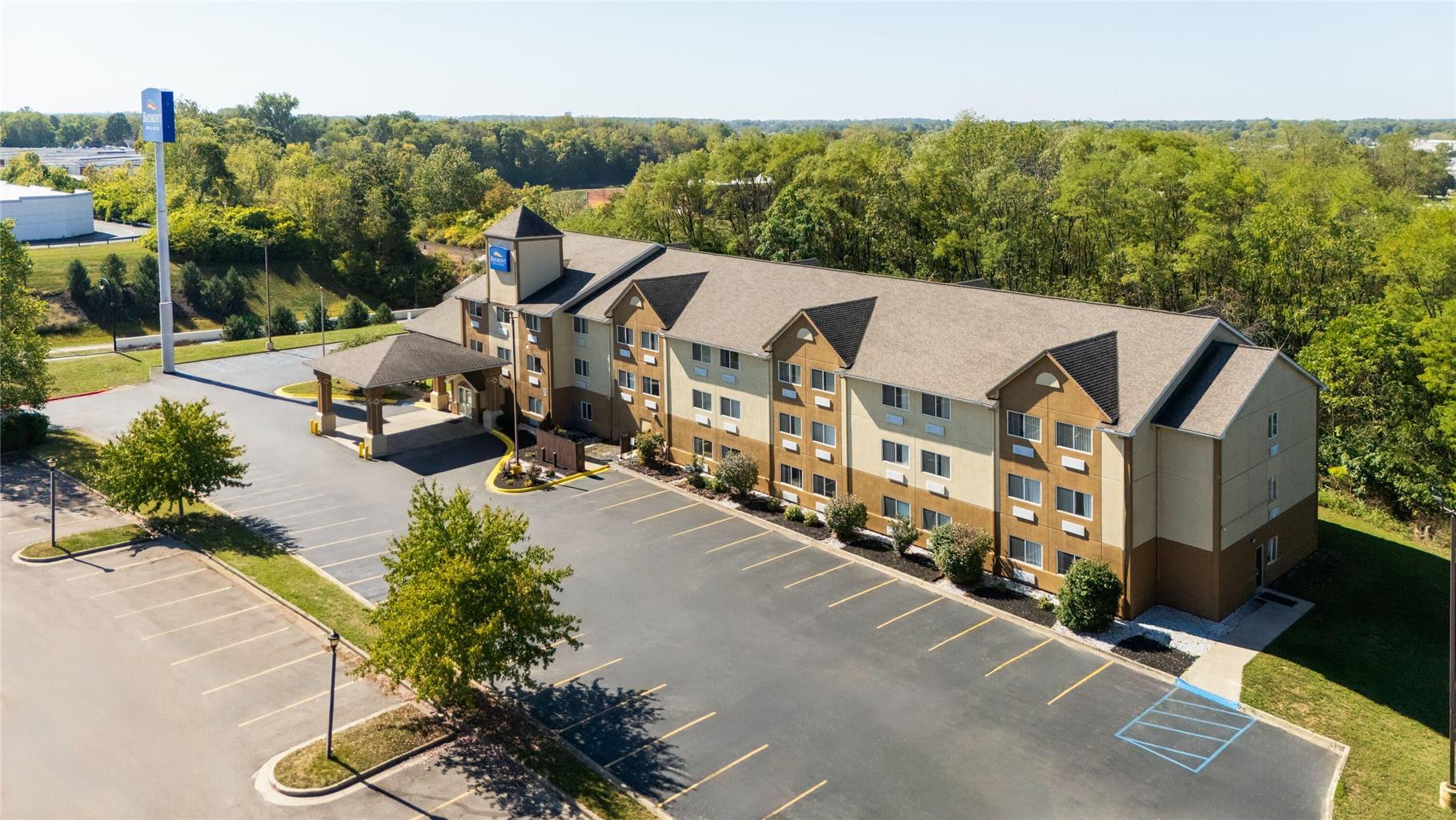 Baymont Inn & Suites Piqua