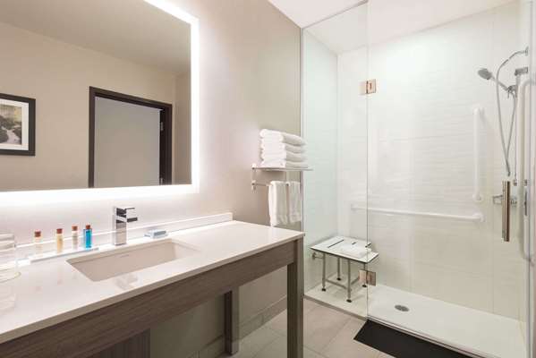  - Wingate by Wyndham Hotel Dieppe