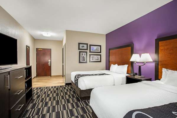  - La Quinta Inn & Suites Plainfield - I-395, Exit 28