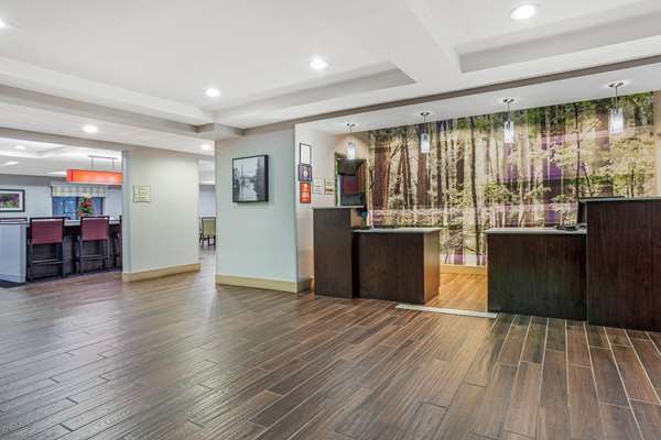  - La Quinta Inn & Suites Plainfield - I-395, Exit 28