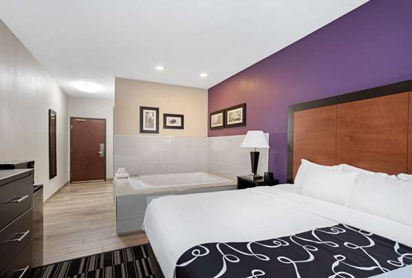  - La Quinta Inn & Suites Plainfield - I-395, Exit 28