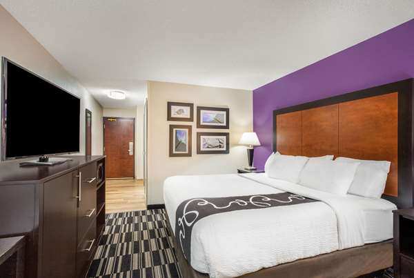  - La Quinta Inn & Suites Plainfield - I-395, Exit 28