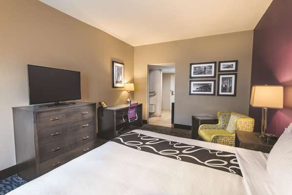  - La Quinta Inn & Suites Kennesaw - I-75, Exit 269