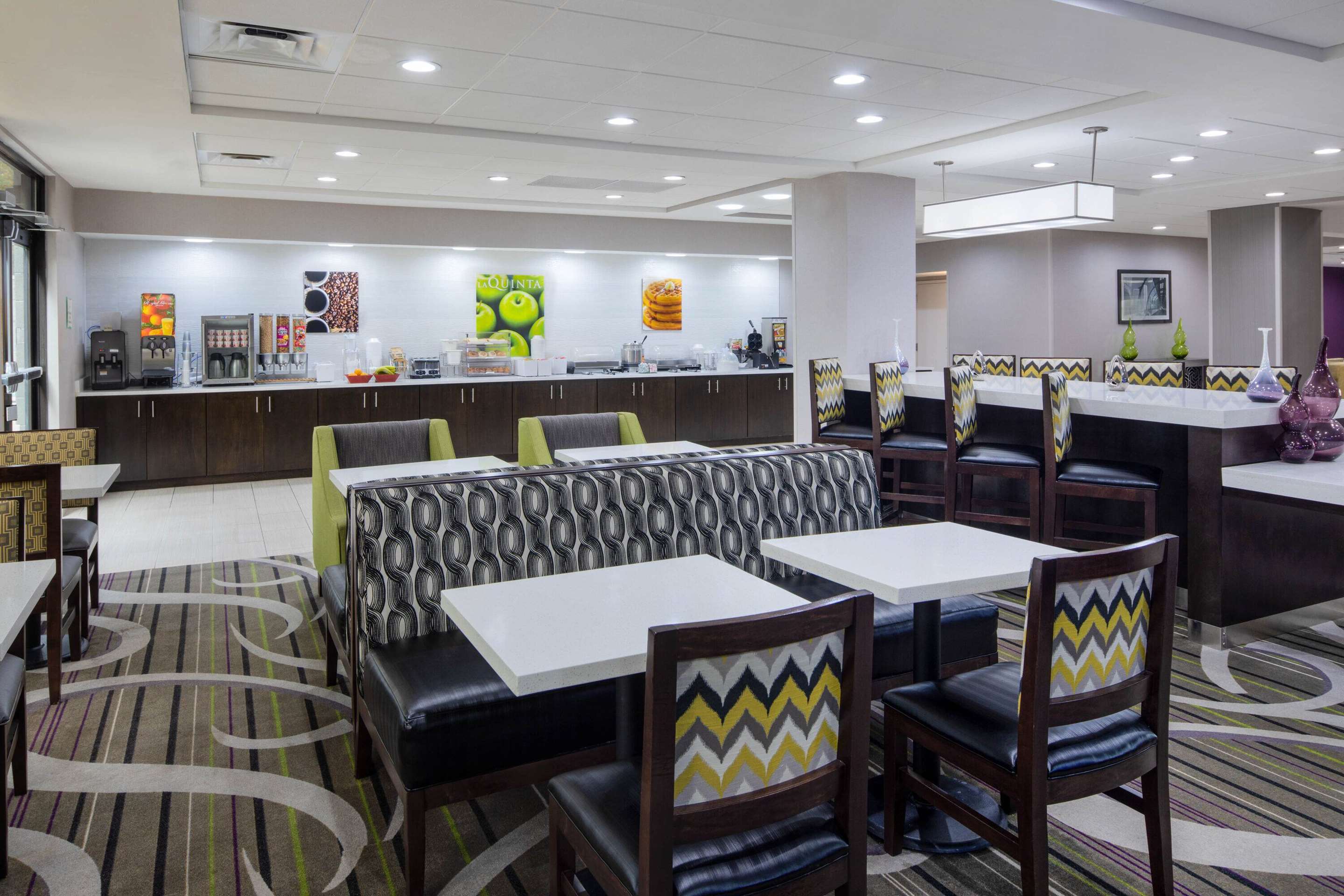 Property amenity | La Quinta Inn & Suites by Wyndham Kennesaw