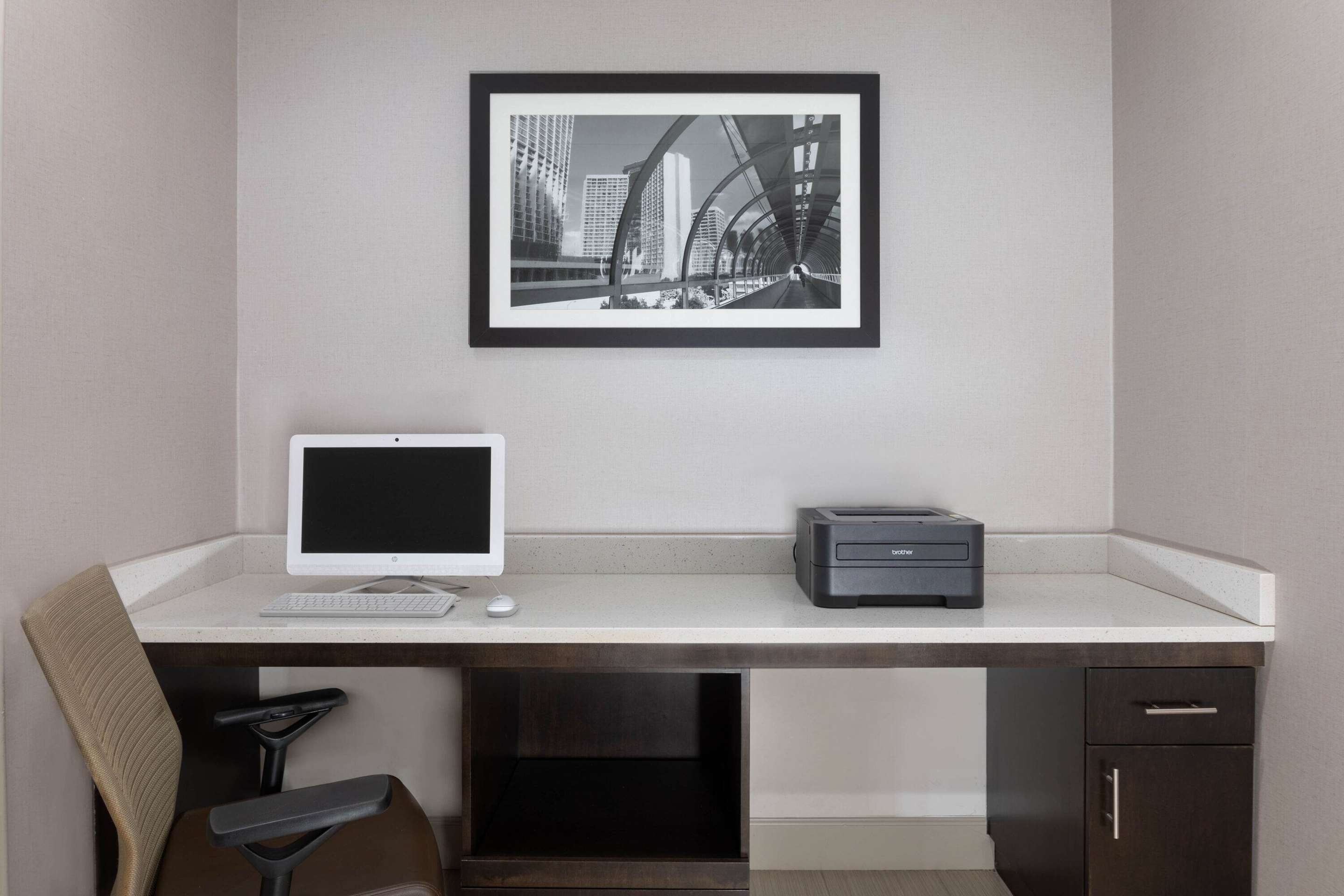 Business Center | La Quinta Inn & Suites by Wyndham Kennesaw