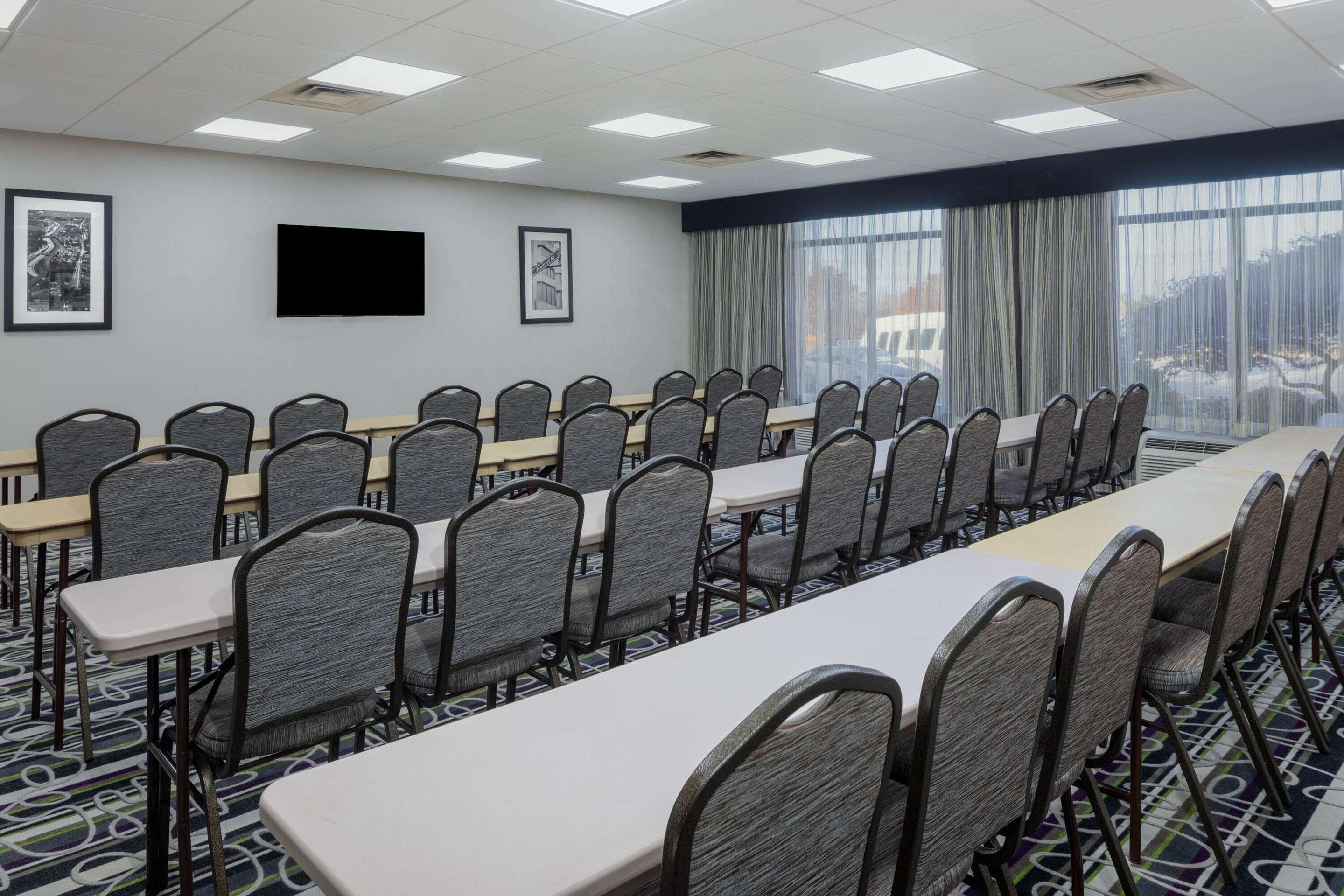 Meeting Room | La Quinta Inn & Suites by Wyndham Kennesaw