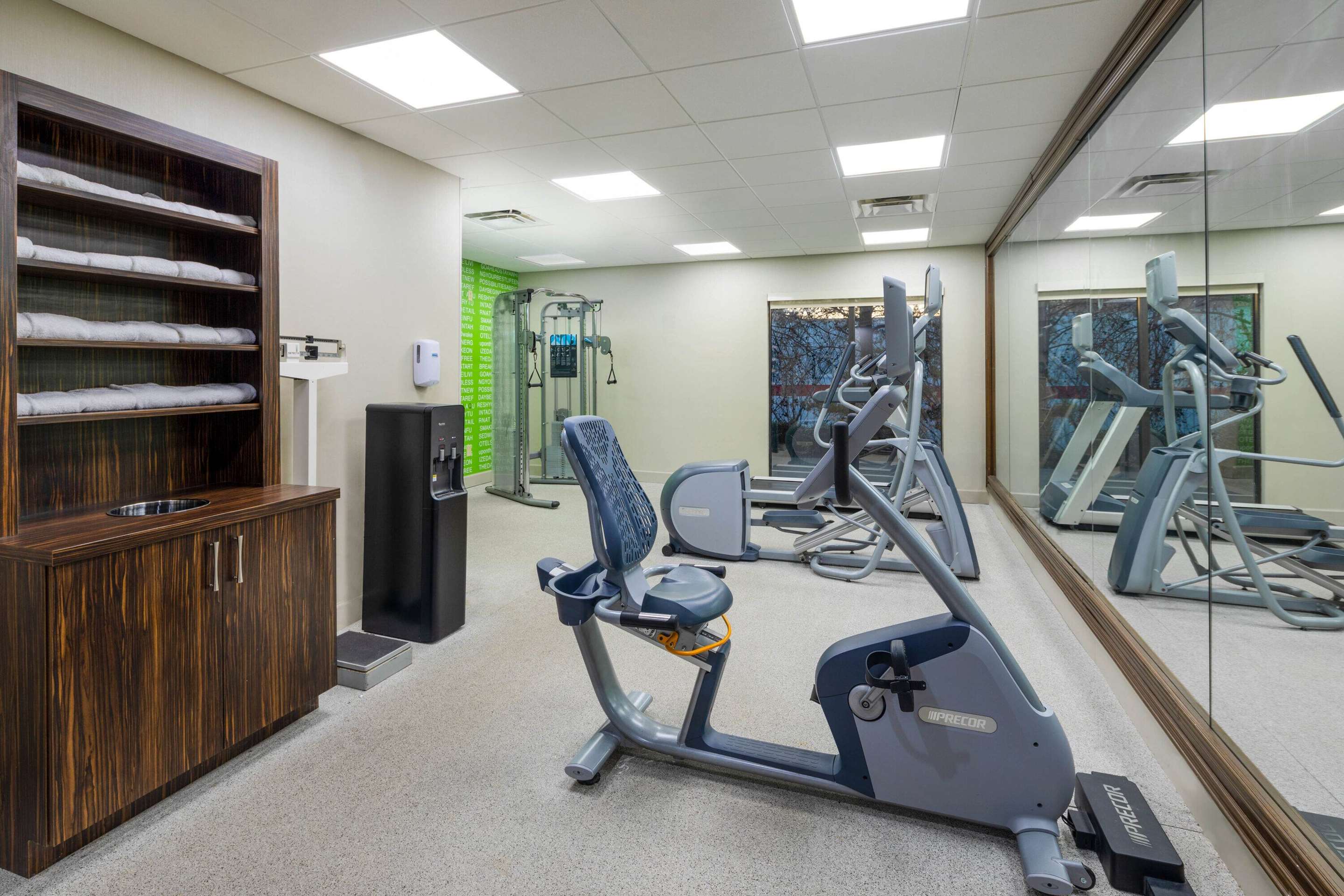 Health club fitness center gym | La Quinta Inn & Suites by Wyndham Kennesaw