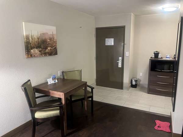  - Best Western North Phoenix Hotel - I-17, Exit 207