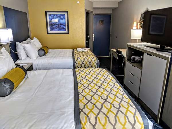  - Best Western Plus Bloomington East Hotel