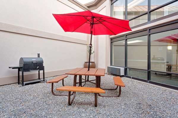  - Ramada Hotel Towne Center Provo - I-15, Exit 263