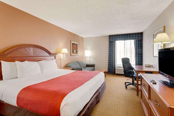  - Ramada Hotel Towne Center Provo - I-15, Exit 263
