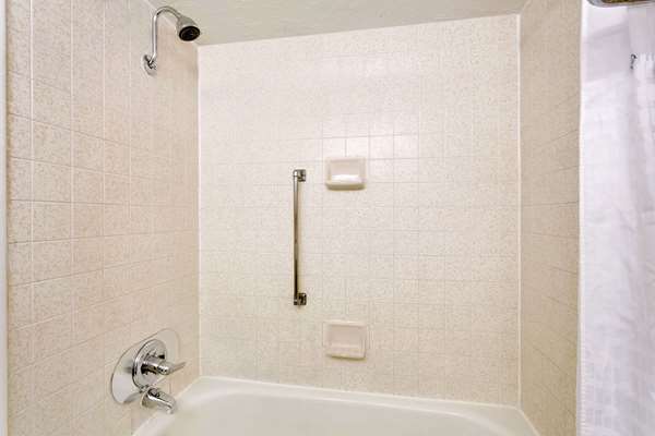  - Ramada Hotel Towne Center Provo - I-15, Exit 263