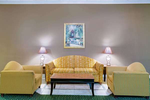  - Ramada Hotel Towne Center Provo - I-15, Exit 263