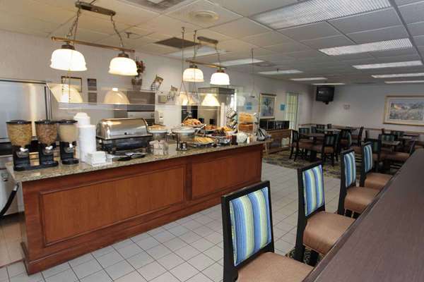 Amenities - Wyndham Garden Hotel Jacksonville - I-95, Exit 344