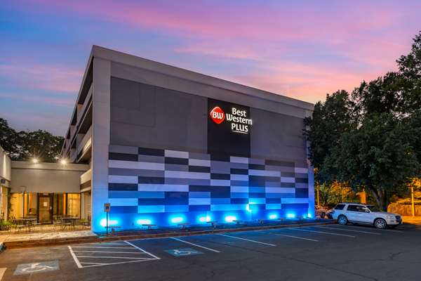 Exterior view - Best Western Plus University Inn Winston Salem