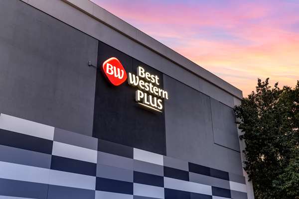 Exterior view - Best Western Plus University Inn Winston Salem