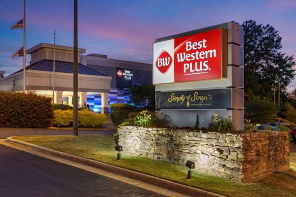 Exterior view - Best Western Plus University Inn Winston Salem