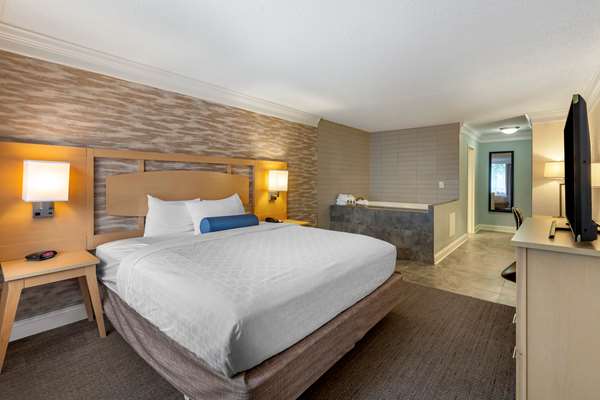 Suite - Best Western Plus University Inn Winston Salem