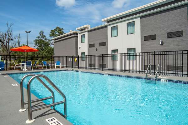 Pool - Best Western Brewton Inn