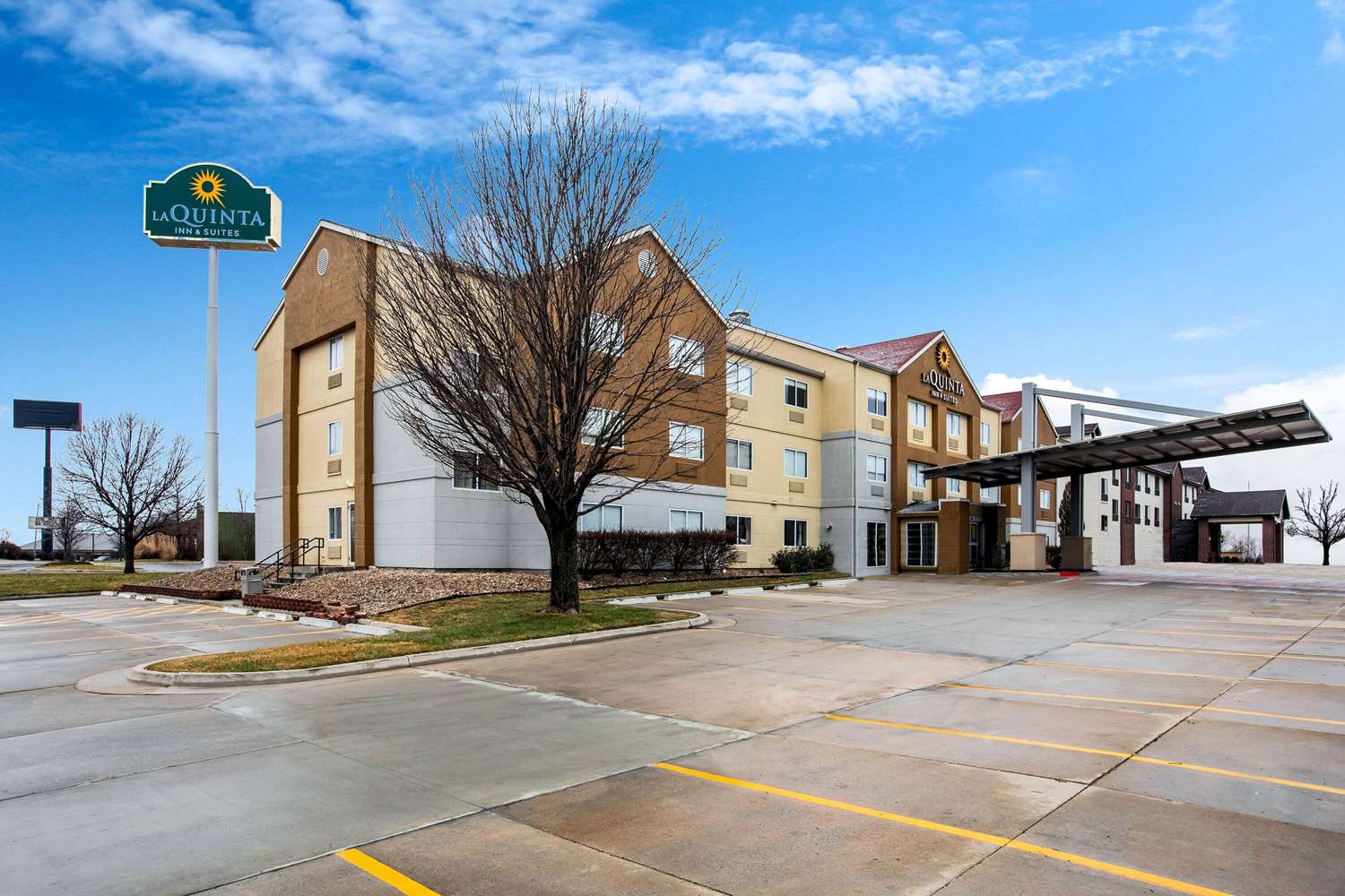 La Quinta Inn & Suites Emporia, KS See Discounts