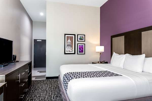  - La Quinta Inn & Suites Colorado City - I-20, Exit 217