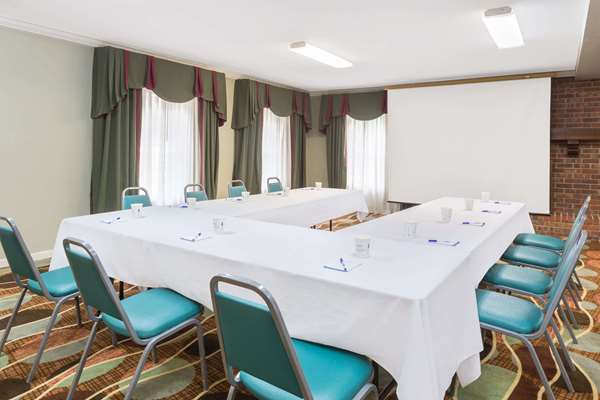  - Baymont Inn & Suites Helen