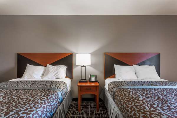  - Days Inn & Suites Amish Country Lancaster