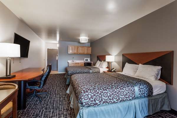  - Days Inn & Suites Amish Country Lancaster