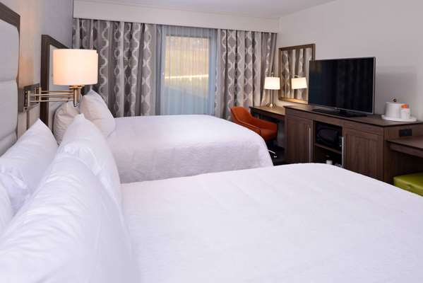  - Hampton Inn & Suites East Greenbush - I-90, Exit 9