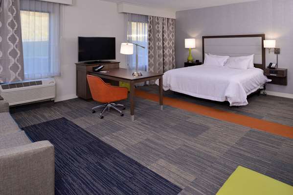  - Hampton Inn & Suites East Greenbush - I-90, Exit 9