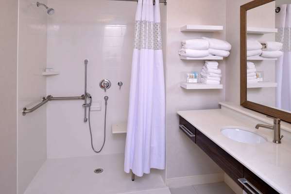  - Hampton Inn & Suites East Greenbush - I-90, Exit 9