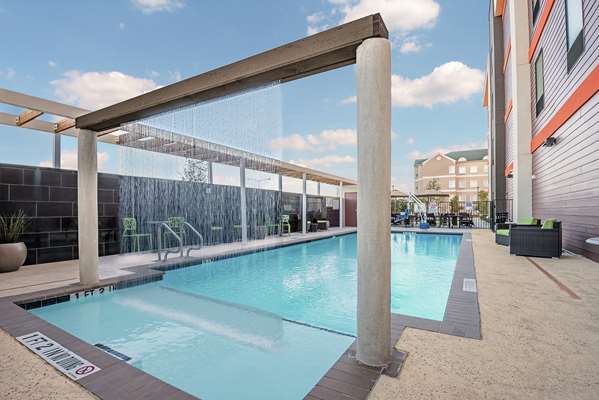 Pool - Home2 Suites by Hilton Airport Austin