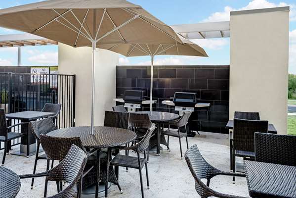 Restaurant - Home2 Suites by Hilton Airport Austin