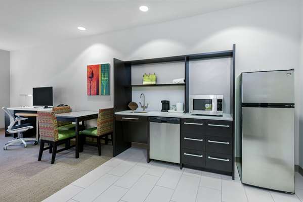  - Home2 Suites by Hilton Airport Austin