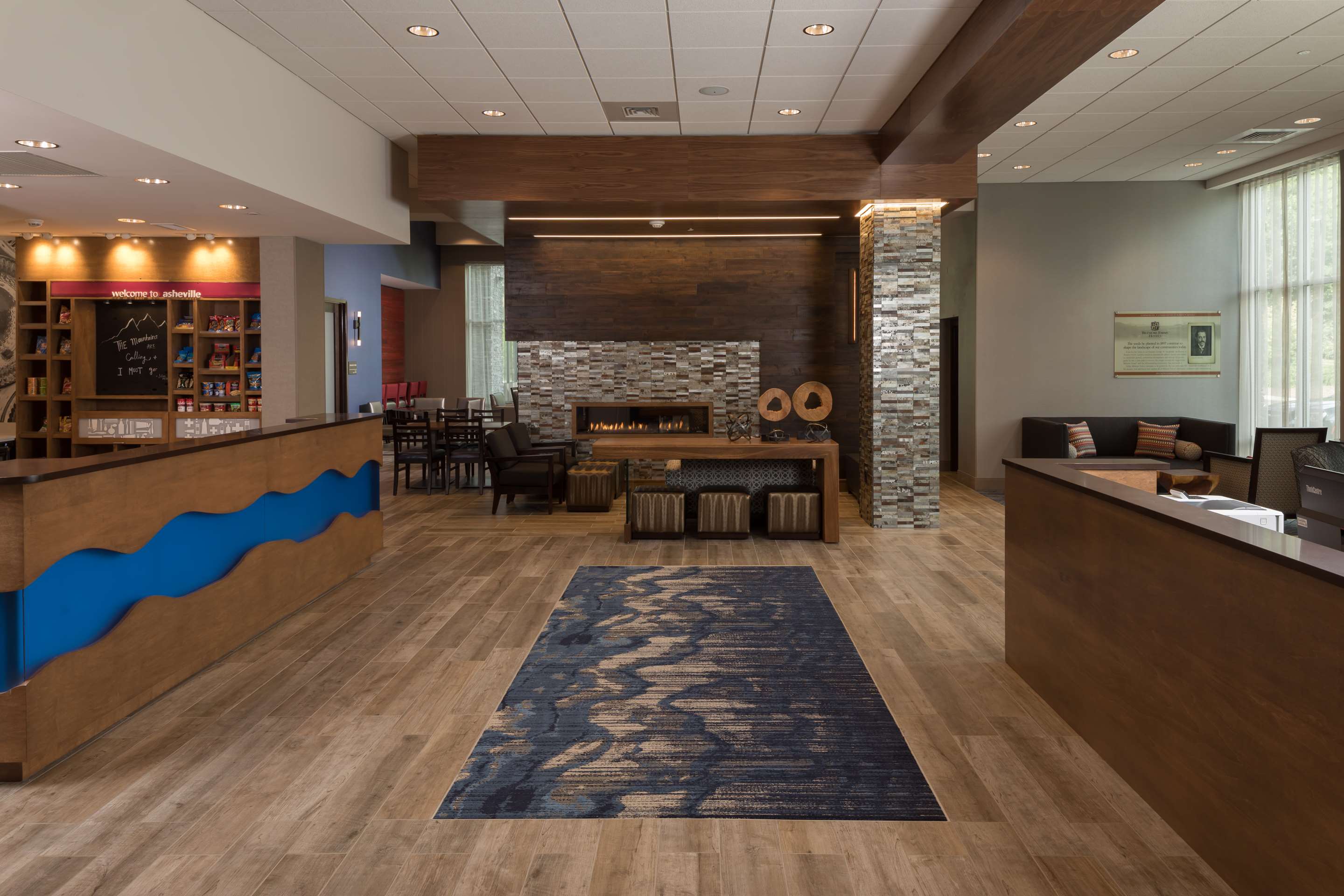 Reception | Hampton Inn & Suites Asheville Biltmore Village