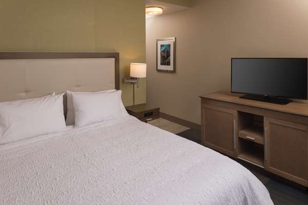  - Hampton Inn & Suites Asheville Biltmore Village - I-40, Exit 50