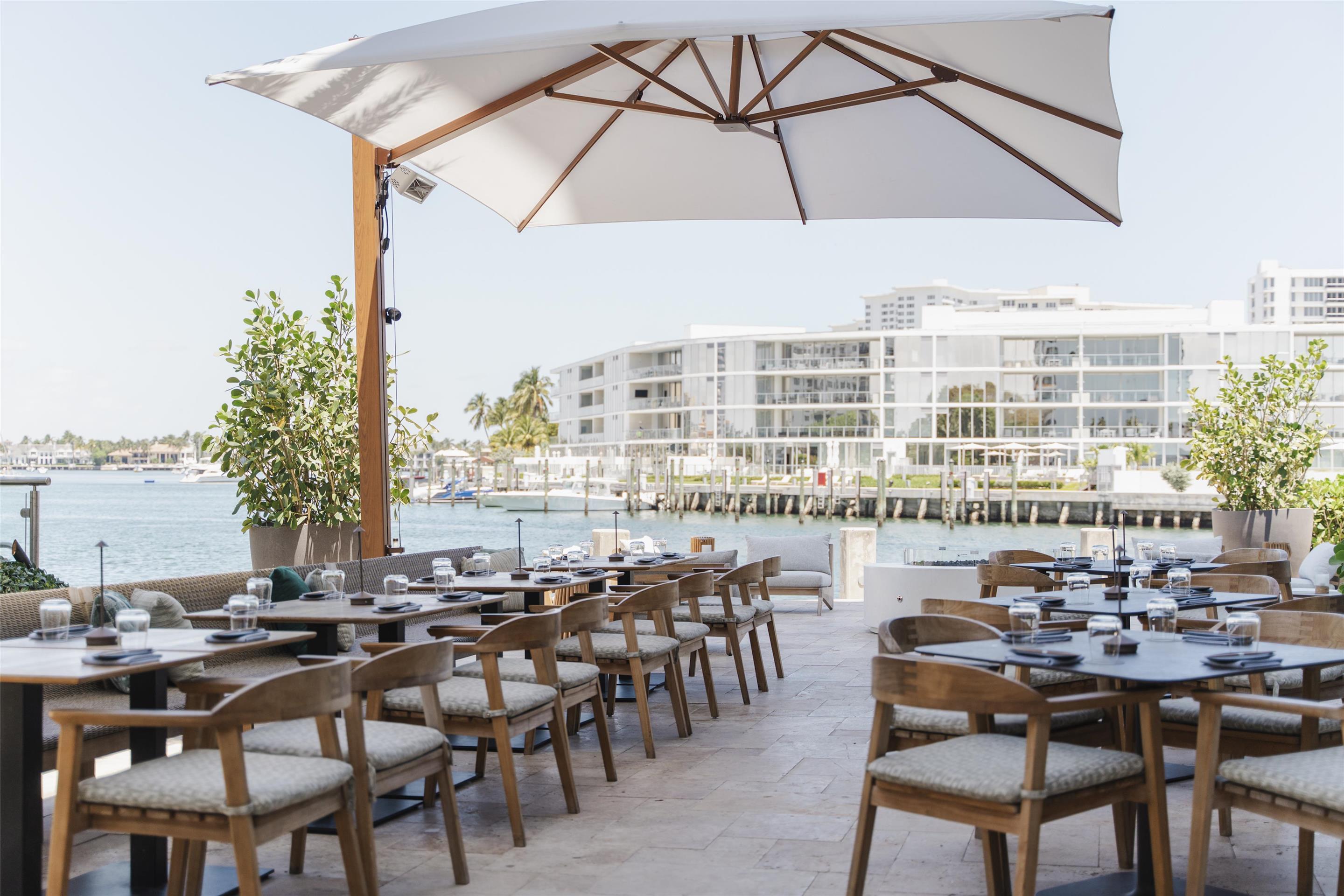 Restaurant | Waterstone Resort & Marina Boca, Curio Collection by Hilton