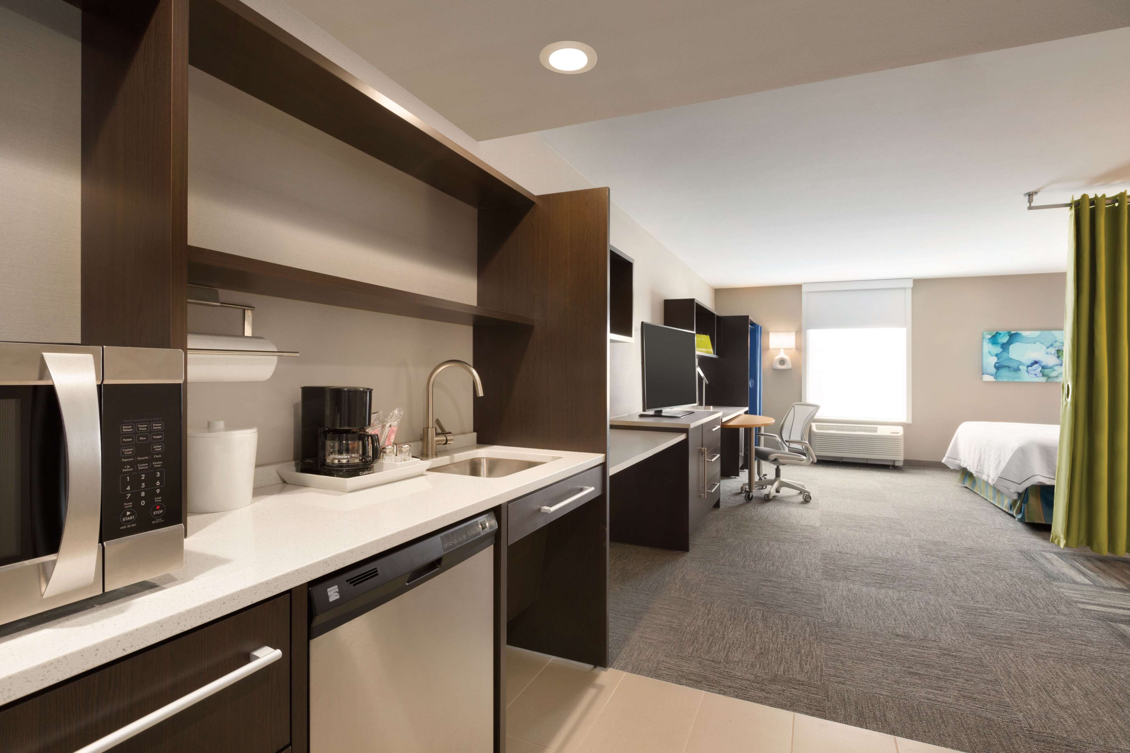 Home2 Suites by Hilton Billings Room Type - 1KG ACC TUB STUDIO NONSMOK
