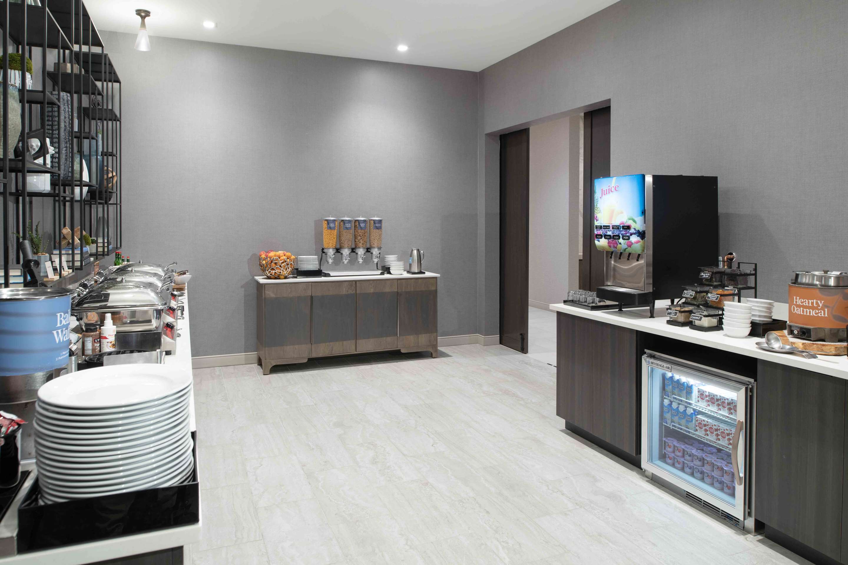 Breakfast Area | Homewood Suites by Hilton Boston Logan Airport Chelsea
