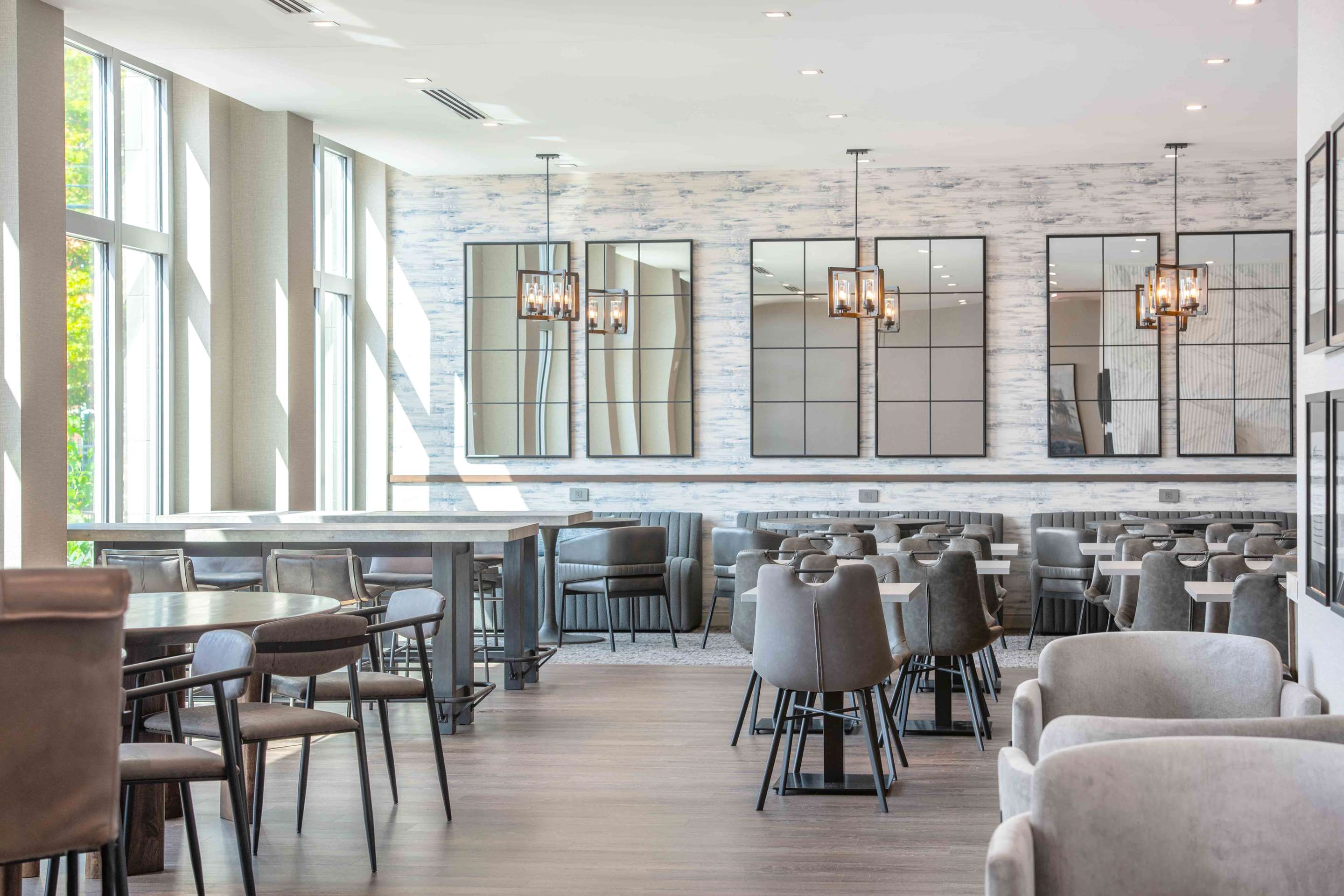 Restaurant | Homewood Suites by Hilton Boston Logan Airport Chelsea