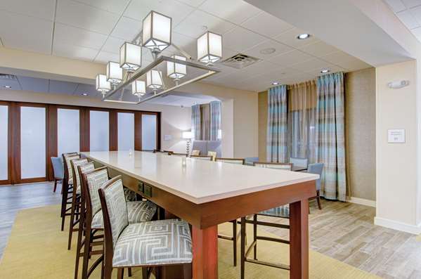 Restaurant - Hampton Inn Westborough - I-495, Exit 59
