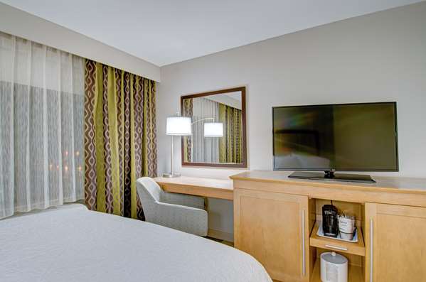  - Hampton Inn Westborough - I-495, Exit 59