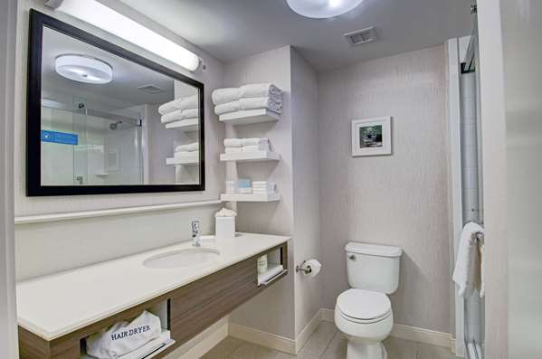  - Hampton Inn Westborough - I-495, Exit 59