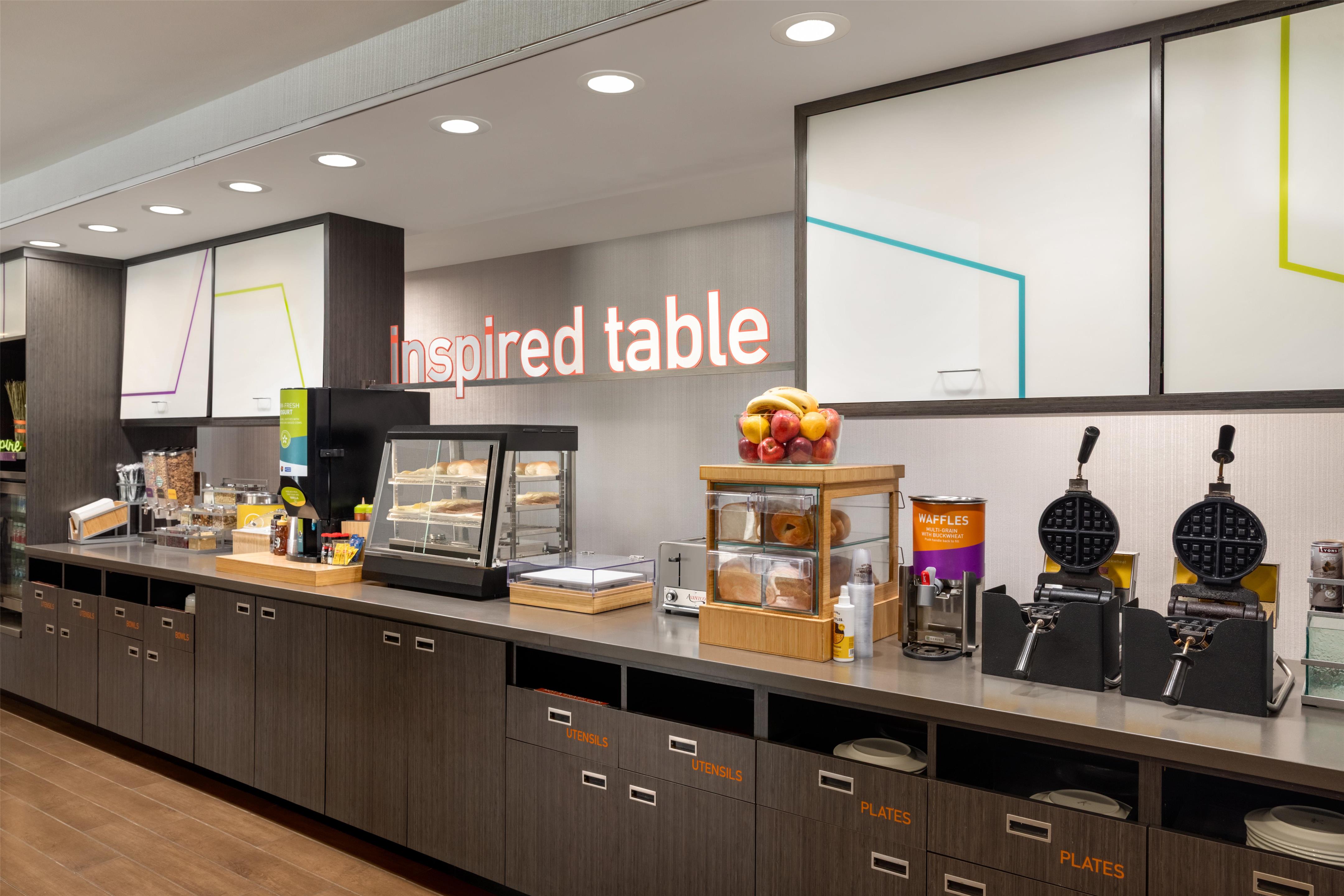 Breakfast Area | Home2 Suites by Hilton Bowling Green Hotel